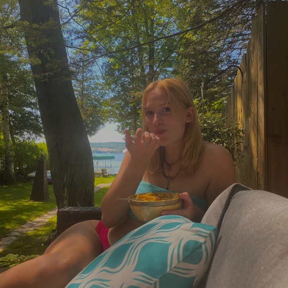 Meet your Posher, Alison - Picture 5 of 6